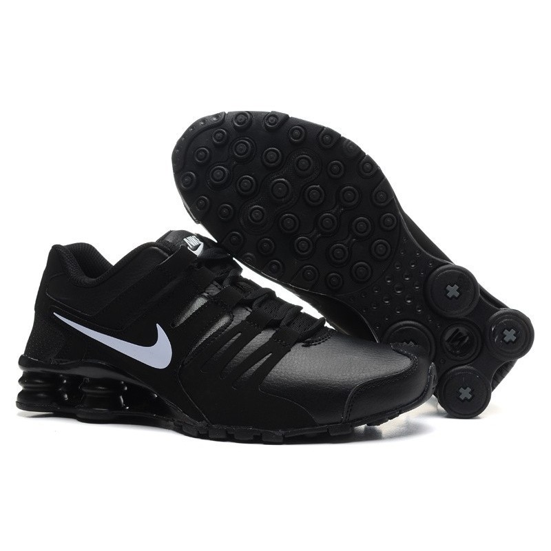 nike shox noir et blanc